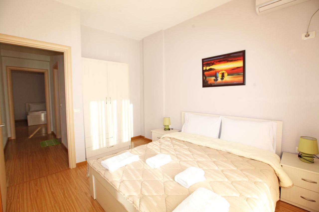Teo Apartaments Sarande Exterior photo