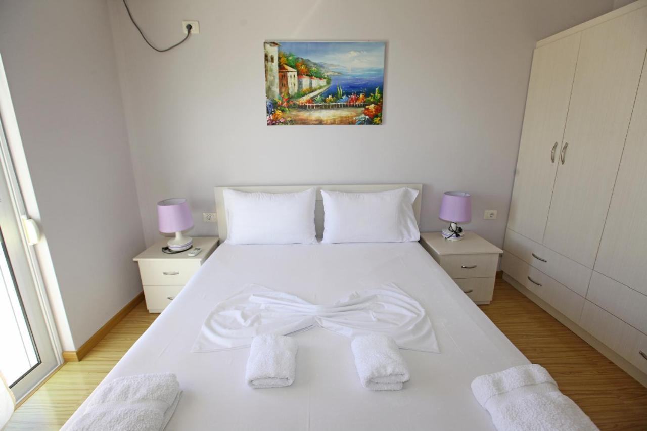 Teo Apartaments Sarande Exterior photo